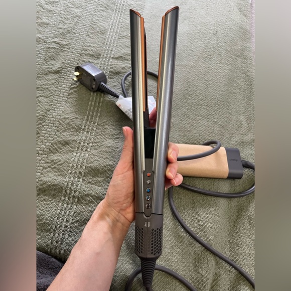 Dyson Airstraight - Picture 3 of 4